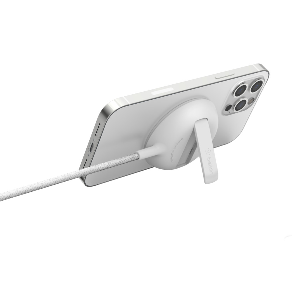BELKIN BOOST CHARGE PRO PORTABLE WIRELESS CHARGER PAD WITH M SAFE 15W WHITE